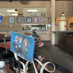 Theo's Neighborhood Pizza - Restaurant