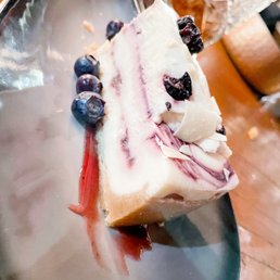 Blueberry White Chocolate Cheesecake