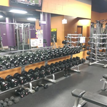 Anytime Fitness - Dumbbells and Easy curl bars - Gyms Near Me - Omaha, Nebraska Anytime Fitness - Dumbbells and Easy curl bars - Gyms Near Me - Omaha, Nebraska