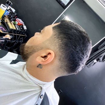 Elevate Barber Shop - Low fade 8 on top 6 on the beard - Barbers Near Me - San Mateo, California Elevate Barber Shop - Low fade 8 on top 6 on the beard - Barbers Near Me - San Mateo, California