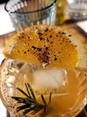 Glin Thai Bistro by null