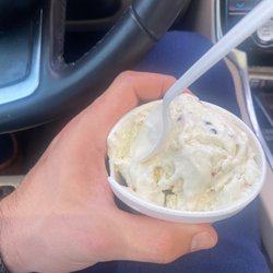Sley 2 - I already ate half of it before taking the picture and while writing this review. Phenomenal horcheta and cookie dough.