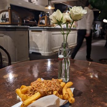 Frites Atelier - Indian peanut fries...look at that crispiness!!! - Friterie Near Me - Brussels, BRU