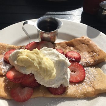 Bea Bea's - Strawberry crepes with Whipped Cream and Mascarpone - Coffee & Tea Near Me - Burbank, California