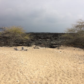 Kekaha Kai State Park - the beach backs up against the lava field, which goes on for miles and miles - Beaches Near Me - Kailua-Kona, Hawaii Kekaha Kai State Park - the beach backs up against the lava field, which goes on for miles and miles - Beaches Near Me - Kailua-Kona, Hawaii