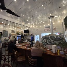 Pizza oven, games and excellent service!