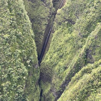 Rainbow Helicopters - Aerial Tours Near Me - Honolulu, Hawaii Rainbow Helicopters - Aerial Tours Near Me - Honolulu, Hawaii
