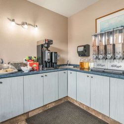 Knights Inn Orillia - Breakfast Area