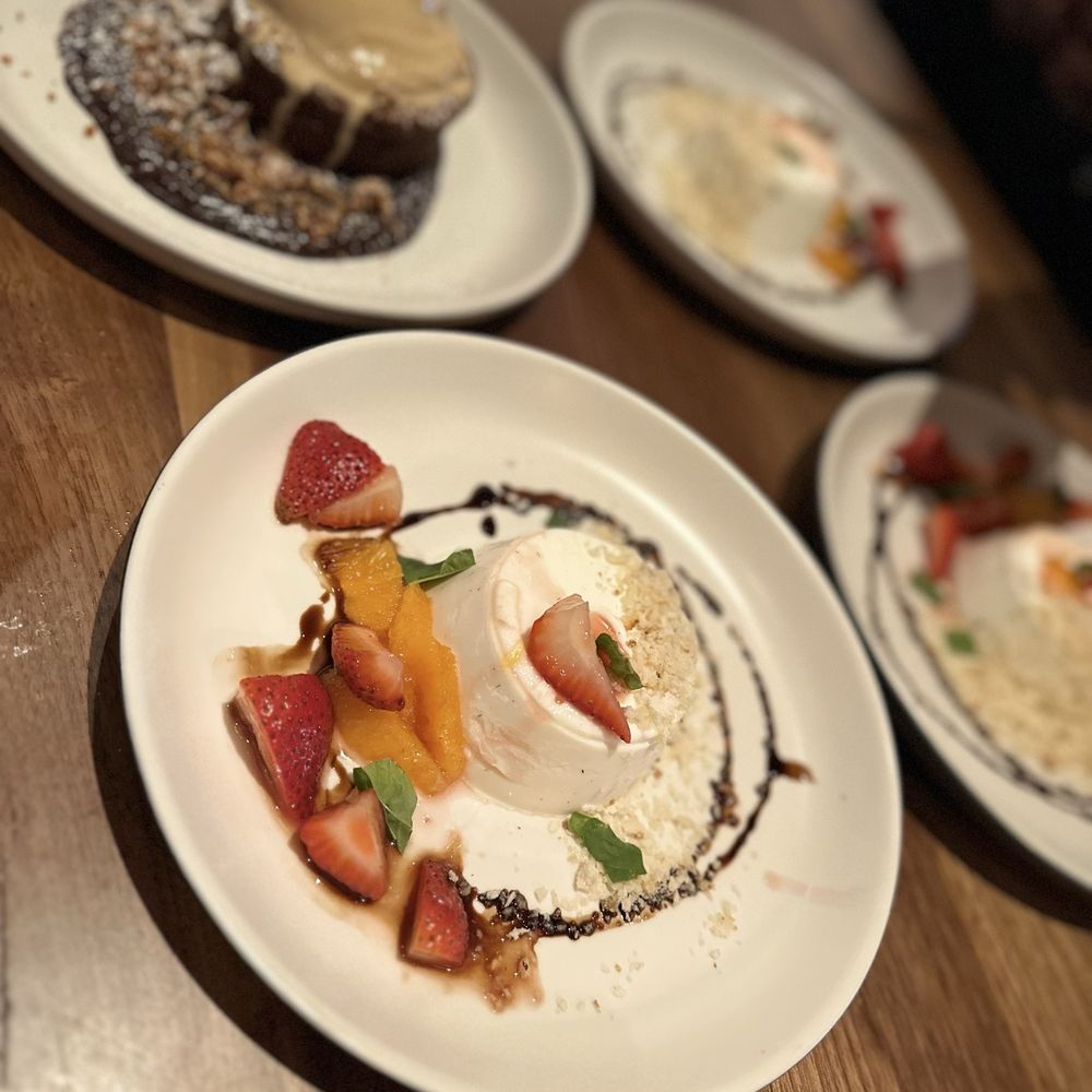 North Italia - Tahitian Vanilla Panna Cotta and Hazelnut Torta - Pizza Near Me - Las Vegas, Nevada North Italia - Tahitian Vanilla Panna Cotta and Hazelnut Torta - Pizza Near Me - Las Vegas, Nevada