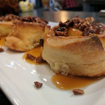 Jam! - Trio of caramel-glazed cinnamon roll appetizers. - Breakfast & Brunch Near Me - Bozeman, Montana