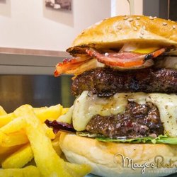 Maye's Bistró - Francis Bacon de 250g doble con extra de queso raclette!