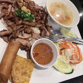 Com Tam Sa Bi Chuong - Vietnamese Near Me - Westminster, California