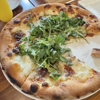 Barking Mad Cafe - Pancetta Pancetta + Fig Pizza - Coffee & Tea Near Me - Gaithersburg, Maryland