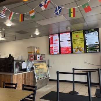 Hello Chicken - Welcoming place for lunch - Colombian Near Me - Charlotte, North Carolina Hello Chicken - Welcoming place for lunch - Colombian Near Me - Charlotte, North Carolina