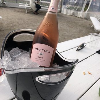 Sandlot Southeast - Delicious sparkling rosé - Cocktail Bars Near Me - Washington, DC, District of Columbia