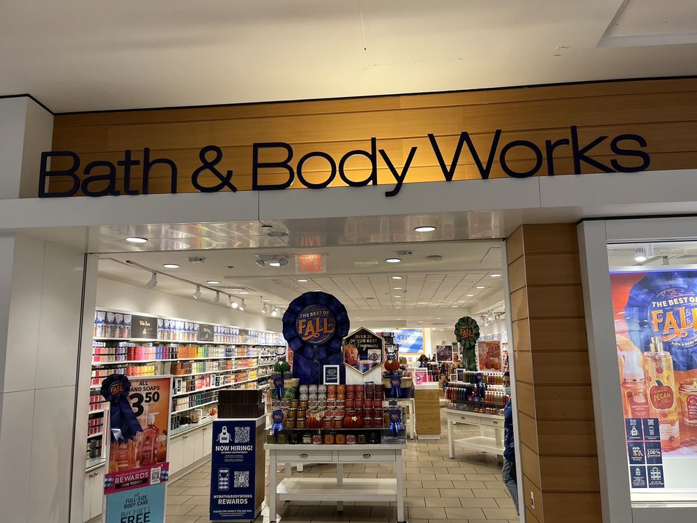 BATH & BODY WORKS Updated August 2024 15 Photos 11160 Veirs Mill