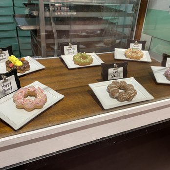 Dochi - flavors of the day - Donuts Near Me - Seattle, Washington Dochi - flavors of the day - Donuts Near Me - Seattle, Washington