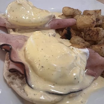 Ramones Bakery & Cafe - Harrison - Eggs Benedict - Bakeries Near Me - Eureka, California Ramones Bakery & Cafe - Harrison - Eggs Benedict - Bakeries Near Me - Eureka, California