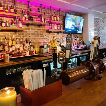 Batch Local Kitchen - Warm bar - Cocktail Bars Near Me - West Palm Beach, Florida Batch Local Kitchen - Warm bar - Cocktail Bars Near Me - West Palm Beach, Florida