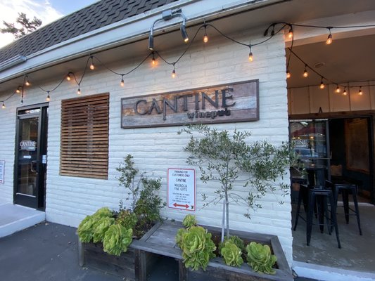 Cantine Winepub by null