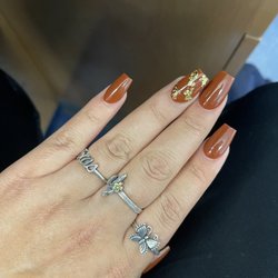 Lavish Nail Bar