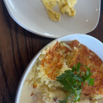 Egg Haven Pancakes & Cafe - BISCUIT & GRAVY with EGGS - Sandwiches Near Me - DeKalb, Illinois