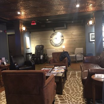 Blind Pig Barber - Seating area - Barbers Near Me - Portland, Maine Blind Pig Barber - Seating area - Barbers Near Me - Portland, Maine