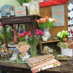 Potting Shed - The Potting Shed offers a wide slection of realistic silk florals and greens as well as home decor, gifts and a whole lot of inspiration