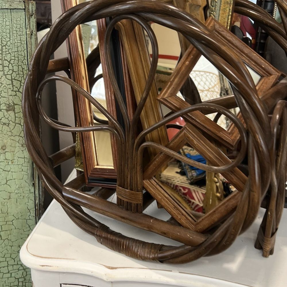 Ishawana - Antiques Near Me - Point Pleasant, New Jersey Ishawana - Antiques Near Me - Point Pleasant, New Jersey