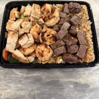 Steaks LA - FILET MIGNON TRIO with chicken & shrimp and fried rice with veggies. - Meat Shops Near Me - Inglewood, California Steaks LA - FILET MIGNON TRIO with chicken & shrimp and fried rice with veggies. - Meat Shops Near Me - Inglewood, California
