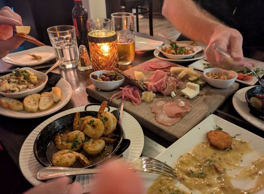 España Restaurant & Tapas by null