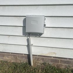 Brightspeed Internet - Brightspeed box with expose cable, poor installation.
