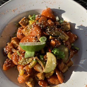 Parkway Grille - General Tso's cauliflower/tofu - American Near Me - Floyd, Virginia