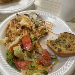 Mawi Play Cafe - Lasagna salad and bread