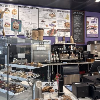 Cinnaholic - Bakeries Near Me - Visalia, California