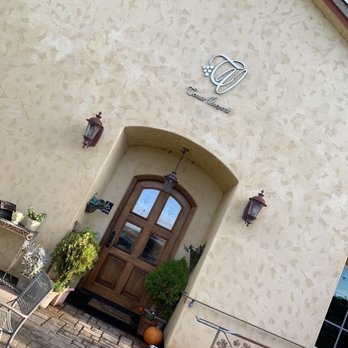 Tenuta Vineyards - Welcome. C'mon in! - Wineries Near Me - Livermore, California Tenuta Vineyards - Welcome. C'mon in! - Wineries Near Me - Livermore, California