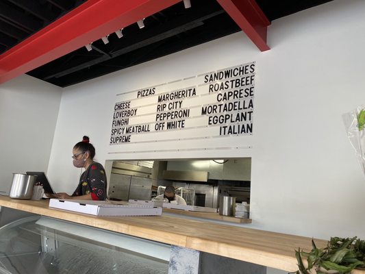 'ili'ili Cash & Carry by null