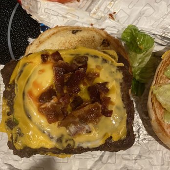 Wendy's - This is the EXACT Wendy's Baconator I ordered, paid $7.39 for, and received from Wendy's on Tuttle Crossing Blvd in Dublin, OH on 10-15-22. - Fast Food Near Me - Dublin, Ohio Wendy's - This is the EXACT Wendy's Baconator I ordered, paid $7.39 for, and received from Wendy's on Tuttle Crossing Blvd in Dublin, OH on 10-15-22. - Fast Food Near Me - Dublin, Ohio