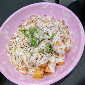 Bapmukja - Rose tteboki with scorched cheese - Korean Near Me - Lynnwood, Washington Bapmukja - Rose tteboki with scorched cheese - Korean Near Me - Lynnwood, Washington