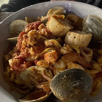 Boca Oyster Bar - Seafood cioppino - New American Near Me - Bridgeport, Connecticut Boca Oyster Bar - Seafood cioppino - New American Near Me - Bridgeport, Connecticut