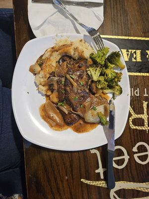 2nd Street Bistro by null