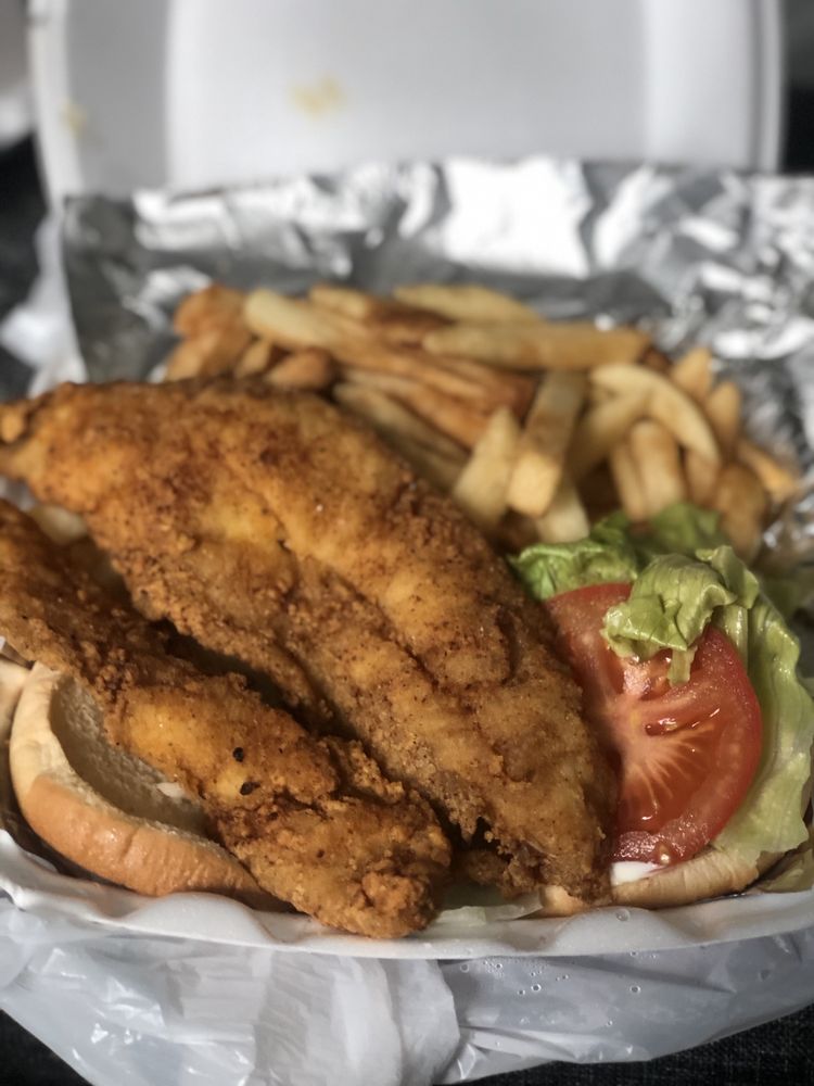 LEWIS LITTLE THIS LITTLE THAT Updated June 2024 21 Photos & 25