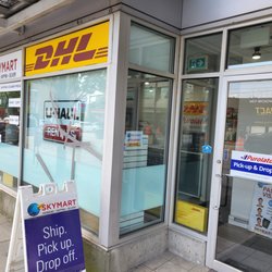 Skymart-DHL - exterior