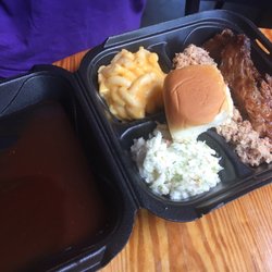 Killer Q - Two Meat Plate - Chicken and Brisket, Mac n Cheese, Cole Slaw