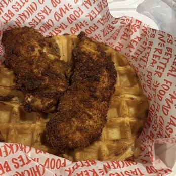 Mad Chicken - CHICKEN & WAFFLE - Fast Food Near Me - Baltimore, Maryland Mad Chicken - CHICKEN & WAFFLE - Fast Food Near Me - Baltimore, Maryland