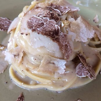 Savini Tartufi - Pasta with white cream truffles sauce - Palaia, PI Savini Tartufi - Pasta with white cream truffles sauce - Palaia, PI