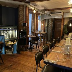 Restaurant Tight