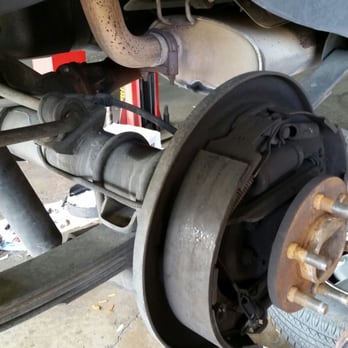 Brake Check - Oil Change Stations Near Me - Austin, Texas