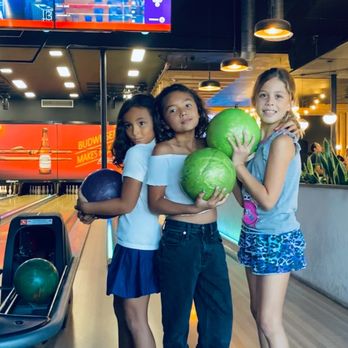 Break Point - Bars Near Me - San Diego, California