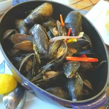 Beerbistro - Mussels in thai broth - Bistros Near Me - Toronto, Ontario